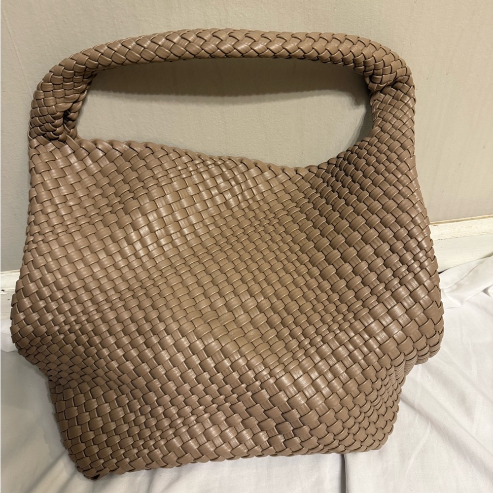 Elegant Tan Woven Women's Bag